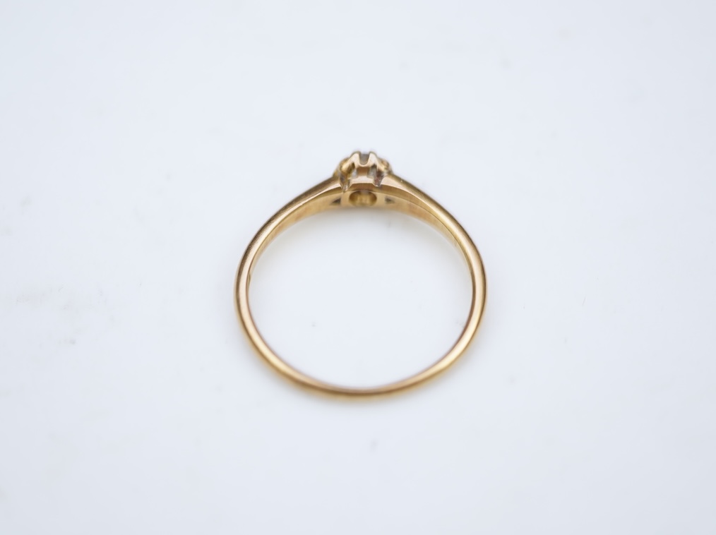 A small gold and diamond ring, 19th century